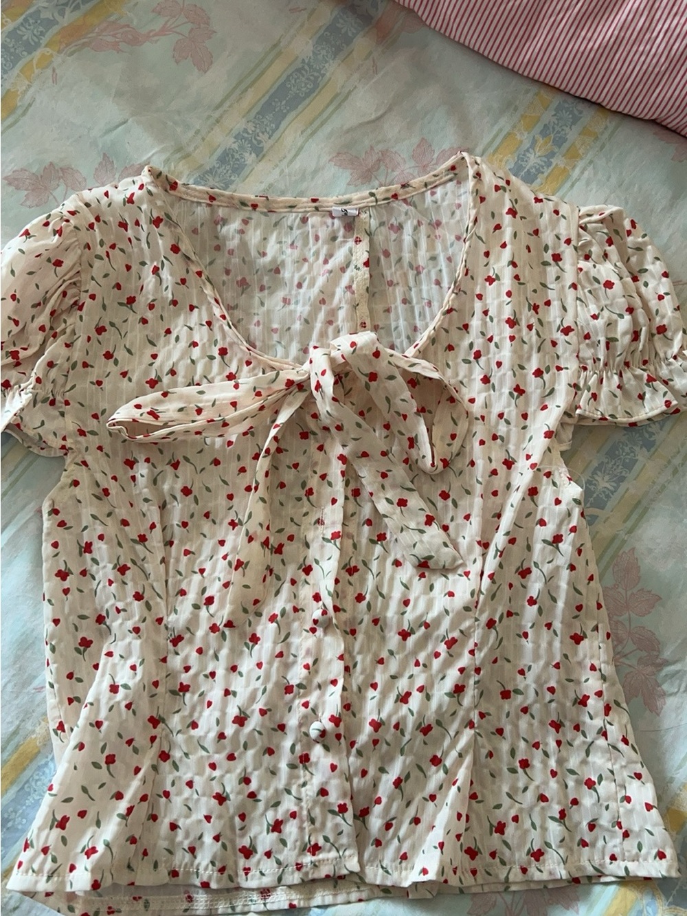 Cream Floral Tie-Neck Puff Sleeve Top - Women